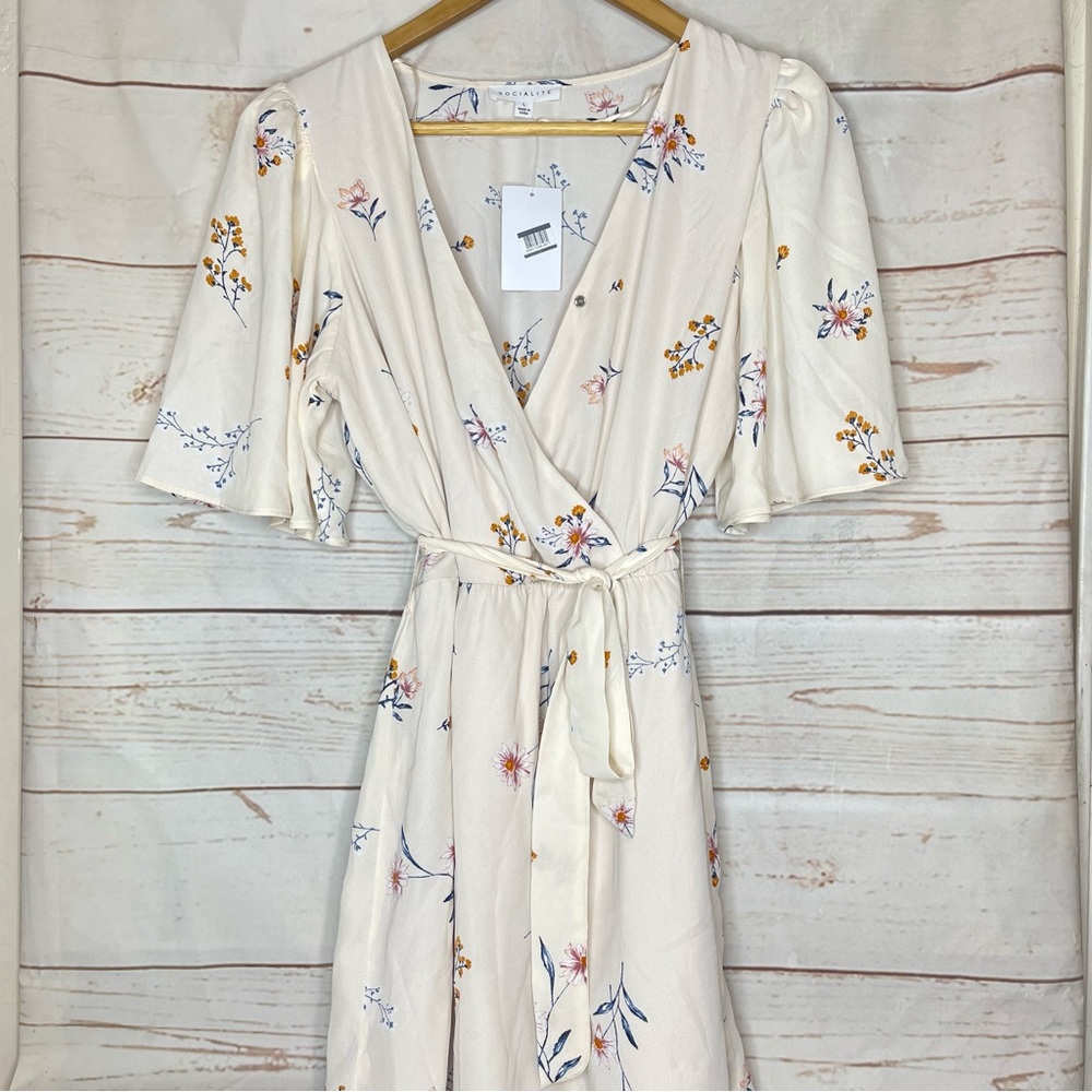 Socialite • Minj Dress • Large • Floral • Spring/Summer